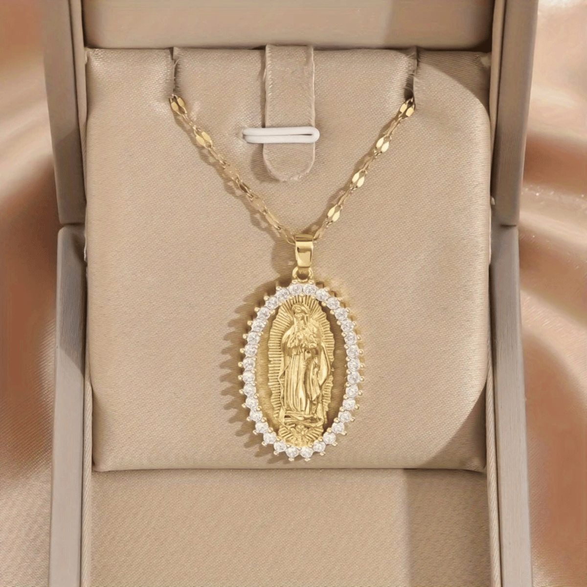 Bendición de María – Collar de Protección y Esperanza para el Corazón Valiente.